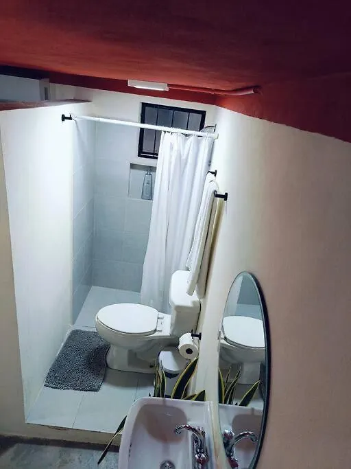 Apartment # 7 - Habitacion Comoda Cerca Del Mar. Playa del Carmen Mexico